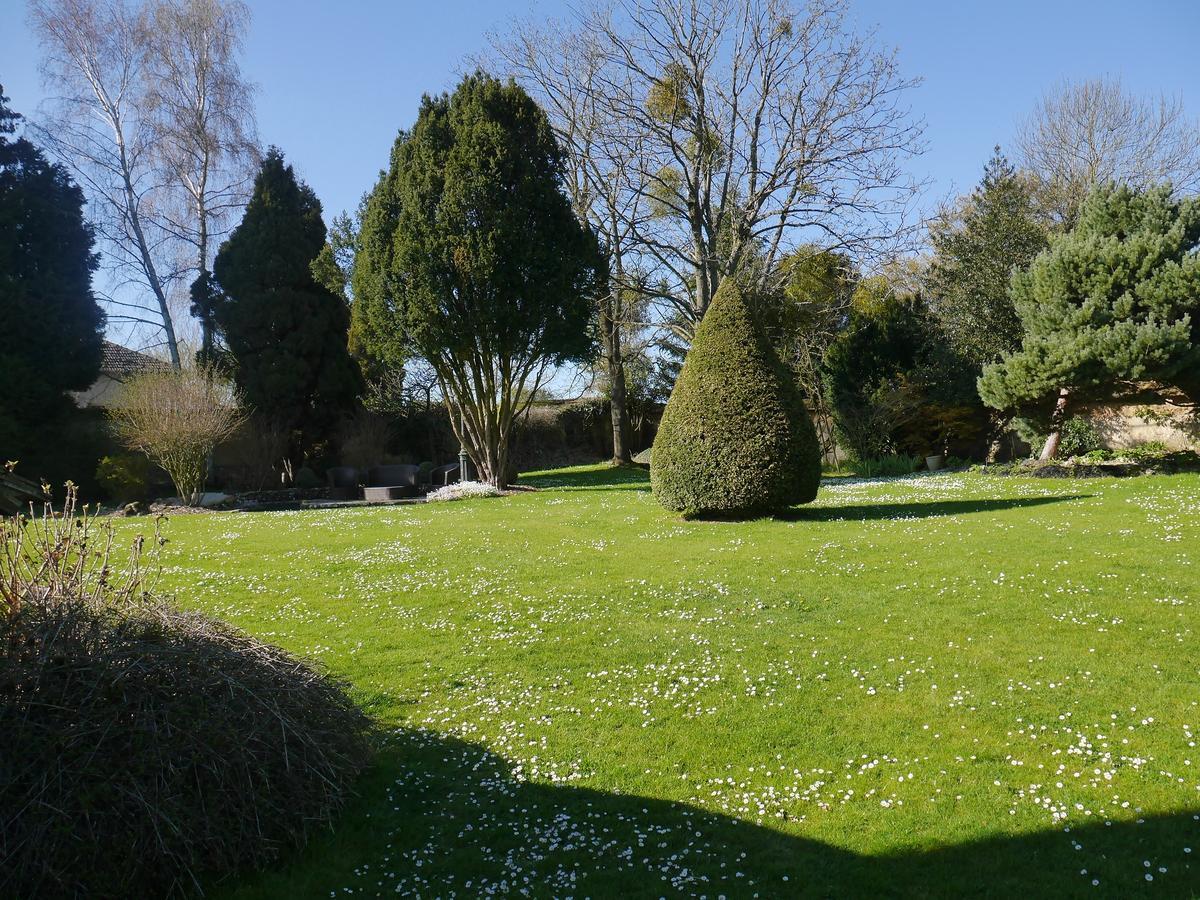 Le Puits D'Angle Bed & Breakfast Thibivillers Exterior photo